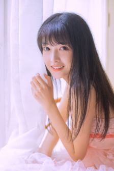 三更饺子趴桌子那一段